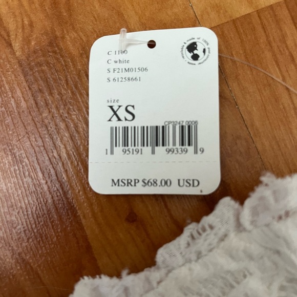 Free 🆓 People Bando Ruffle Top! - Picture 3 of 3